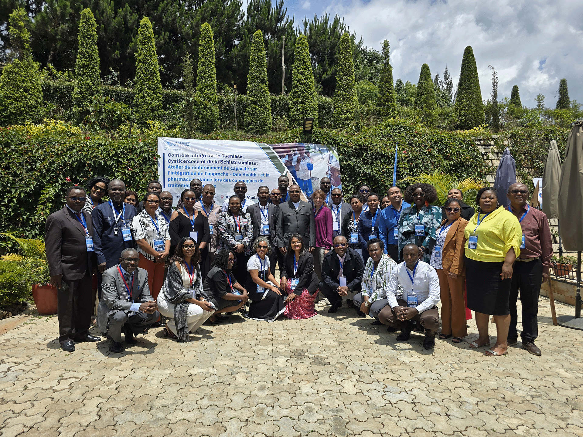 Group picture during a one health approach to Integrate interventions to control of schistosomiasis and Taenia solium