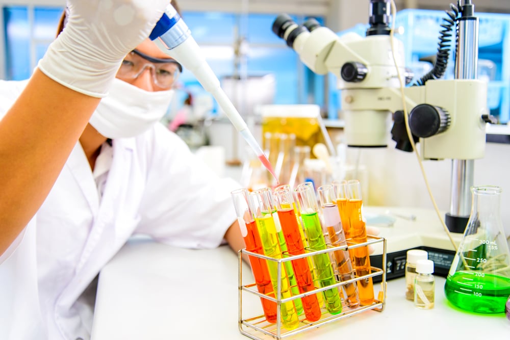 laboratory staff analysis